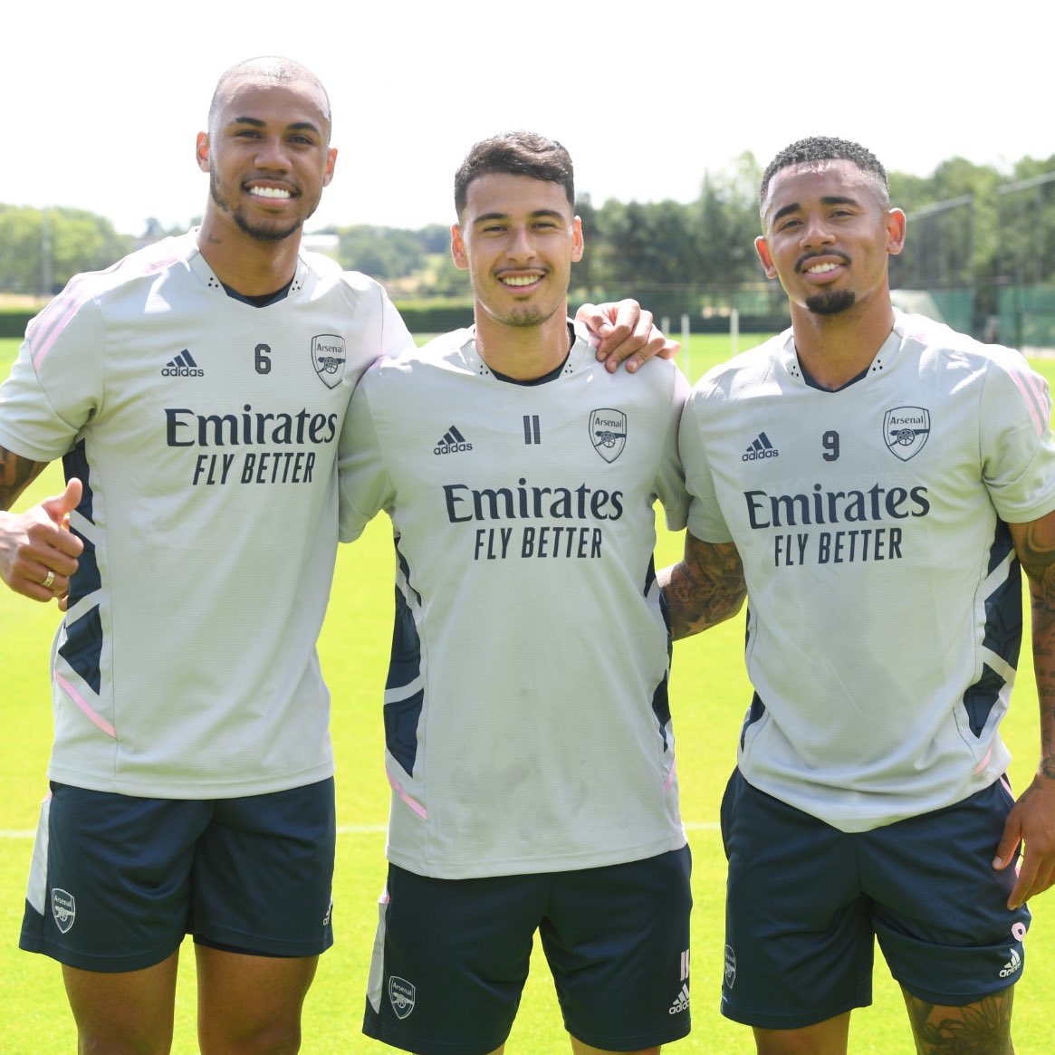 Gabi Gabi Gabi! Gabriel Magalhães, Gabriel Martinelli, and Gabriel Jesus standing together in
white Arsenal training tops